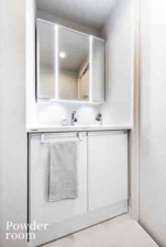 枚方市田口山、中古マンションの洗面画像です