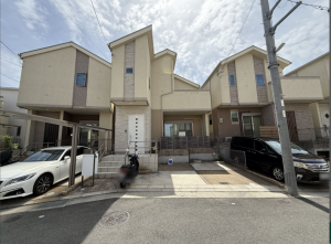 枚方市藤阪元町、中古一戸建ての外観画像です