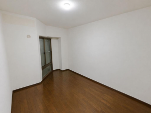 京田辺市大住、中古マンションの内装画像です