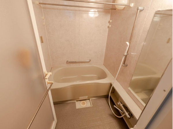 京田辺市大住、中古マンションの風呂画像です