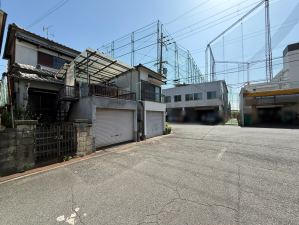 枚方市長尾家具町、土地の前面道路を含む現地写真画像です