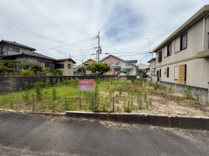 京田辺市大住、土地の前面道路を含む現地写真画像です