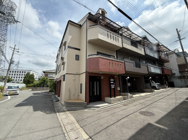 枚方市長尾峠町、中古一戸建ての外観画像です
