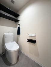 枚方市藤阪北町、中古マンションのトイレ画像です