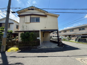 交野市南星台、土地の前面道路を含む現地写真画像です