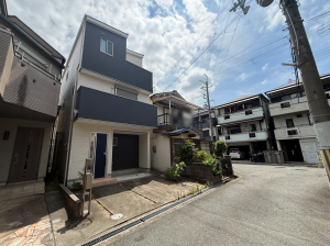 交野市倉治、中古一戸建ての外観画像です