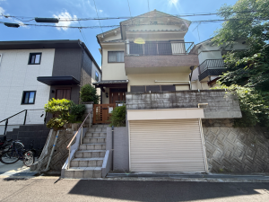 交野市妙見坂、中古一戸建ての外観画像です