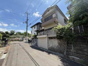交野市妙見坂、中古一戸建ての外観画像です