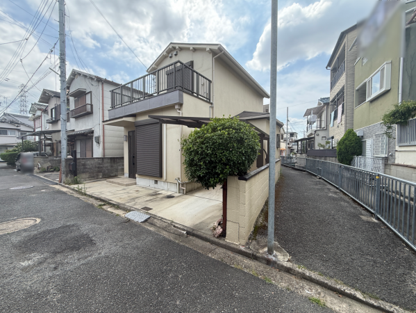 交野市倉治、中古一戸建ての外観画像です