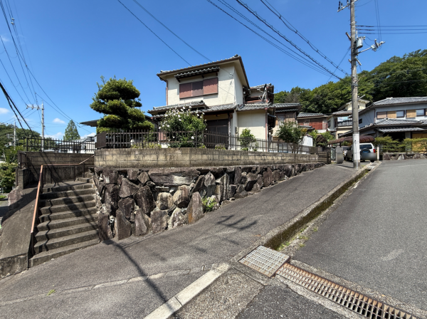 交野市妙見東、中古一戸建ての外観画像です