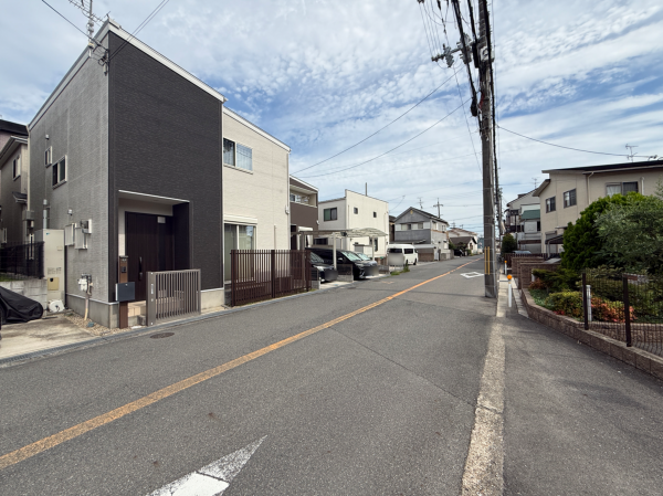 交野市幾野、中古一戸建ての外観画像です