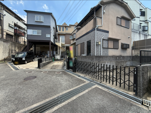 交野市妙見坂、中古一戸建ての外観画像です