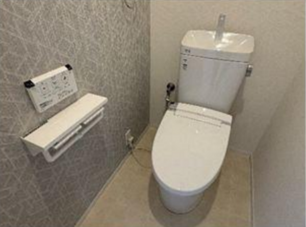 枚方市北山、中古マンションのトイレ画像です