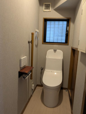 京田辺市薪、中古一戸建てのトイレ画像です