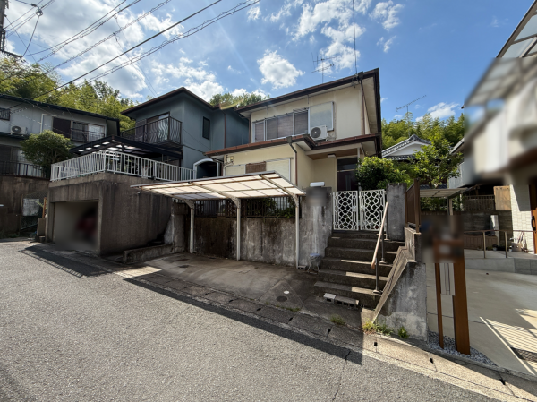 京田辺市薪、中古一戸建ての外観画像です