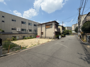 枚方市藤阪東町、土地の前面道路を含む現地写真画像です
