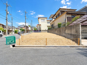 枚方市藤阪東町、土地の前面道路を含む現地写真画像です