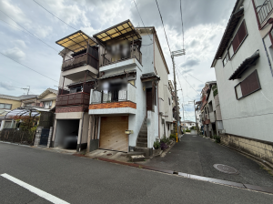 枚方市長尾家具町、中古一戸建ての外観画像です