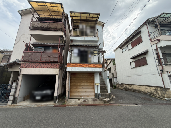 枚方市長尾家具町、中古一戸建ての外観画像です