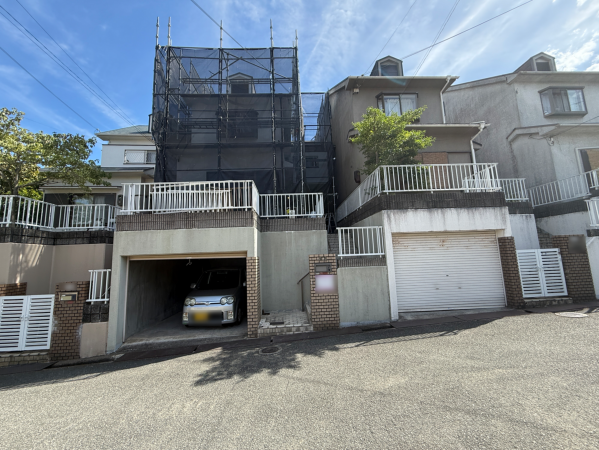 枚方市藤阪元町、中古一戸建ての外観画像です