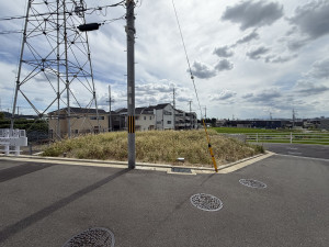 交野市倉治、土地の前面道路を含む現地写真画像です