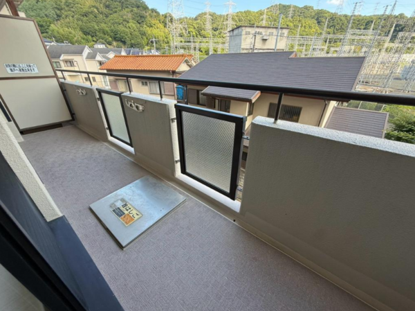 交野市東倉治、中古マンションのバルコニー画像です