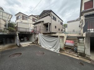 枚方市藤阪東町、土地の前面道路を含む現地写真画像です