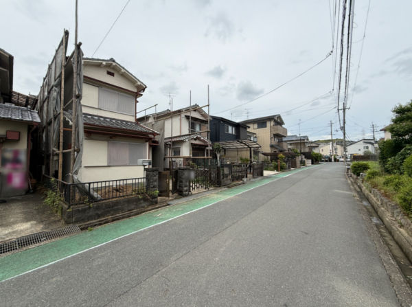 京田辺市薪、土地の前面道路を含む現地写真画像です