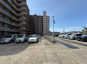 枚方市長尾谷町、中古マンションの駐車場画像です