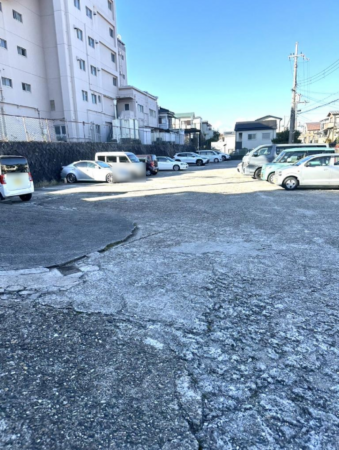 枚方市藤阪北町、土地の前面道路を含む現地写真画像です