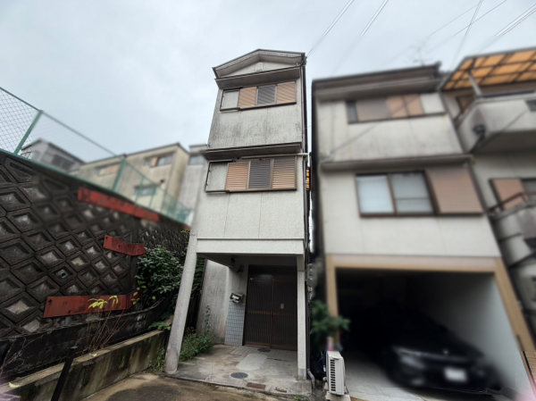 枚方市長尾元町、中古一戸建ての外観画像です