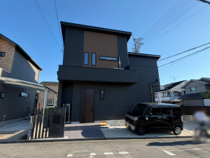 京田辺市大住、中古一戸建ての外観画像です