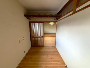 交野市星田、収益物件/店舗付住宅の画像です
