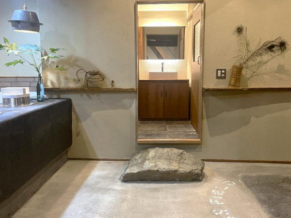 交野市星田、収益物件/店舗付住宅の画像です