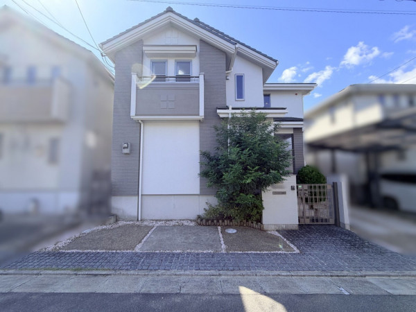 京田辺市山手西、中古一戸建ての画像です