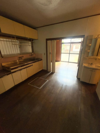 枚方市長尾西町、中古一戸建てのキッチン画像です