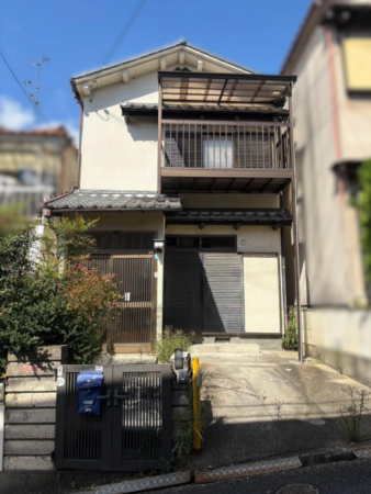 枚方市長尾西町、中古一戸建ての外観画像です