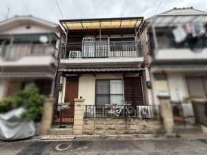 枚方市長尾家具町、中古一戸建ての外観画像です