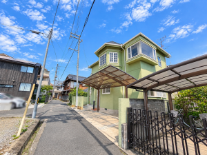 交野市私部、中古一戸建ての外観画像です