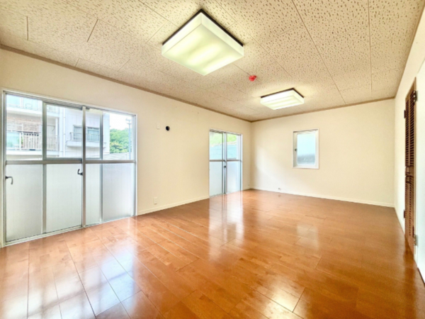 福岡市中央区平和、中古マンションの寝室画像です