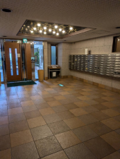 福岡市中央区大名、中古マンションのエントランス画像です