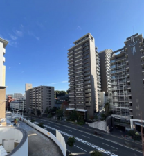 福岡市中央区桜坂、中古マンションの外観画像です