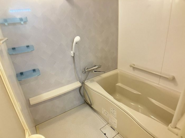 福岡市中央区赤坂、中古マンションの風呂画像です