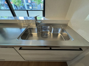 福岡市中央区荒戸、中古マンションのキッチン画像です