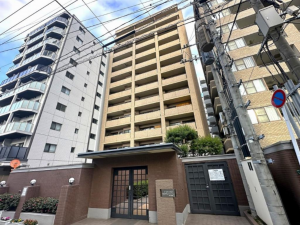 福岡市中央区草香江、中古マンションの間取り画像です