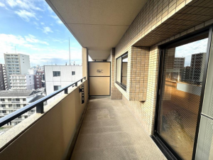 福岡市中央区草香江、中古マンションのバルコニー画像です