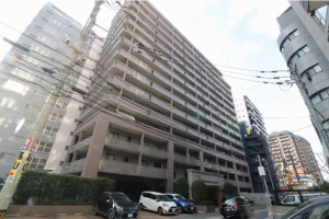 福岡市中央区今泉、中古マンションの外観画像です