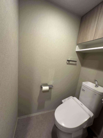 福岡市中央区荒戸、中古マンションのトイレ画像です