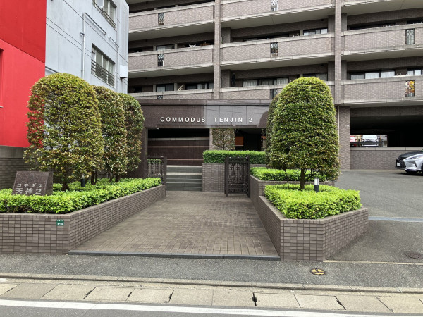 福岡市中央区今泉、中古マンションの外観画像です