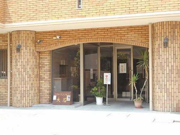 福岡市中央区大名、中古マンションのエントランス画像です